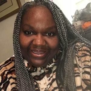 Meet your Posher, Makeba